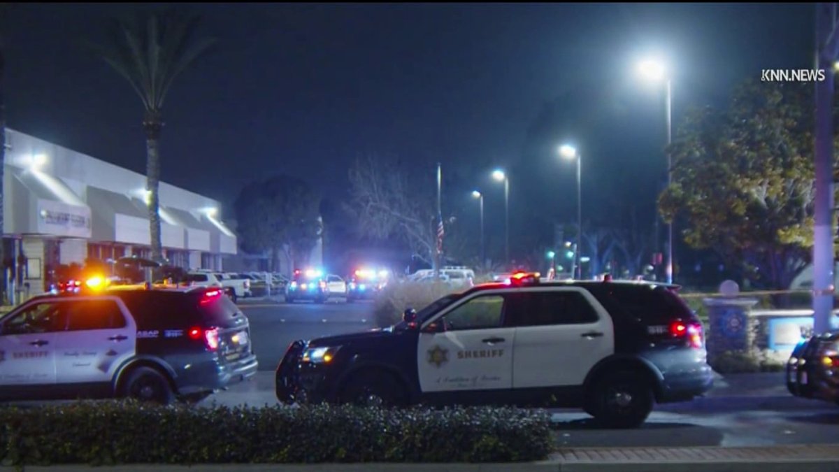 Man with machete shot and killed by deputies in Paramount – NBC Los Angeles