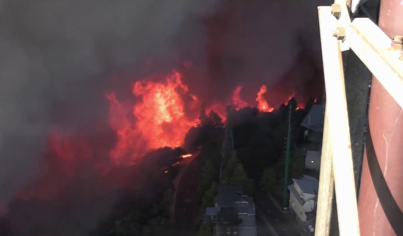 Eaton Fire flares up near Mount - Mount Wilson Fire January 2025 