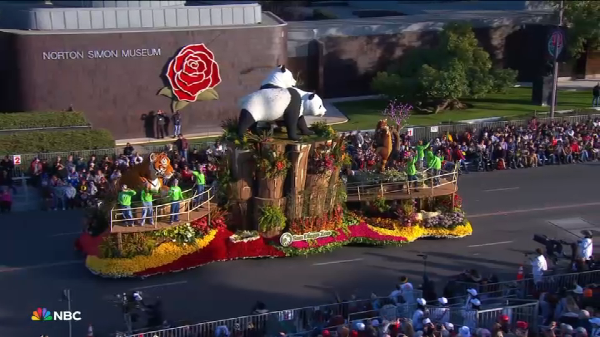 The San Diego Zoo’s float at the 2025 Rose Parade on Jan. 1.