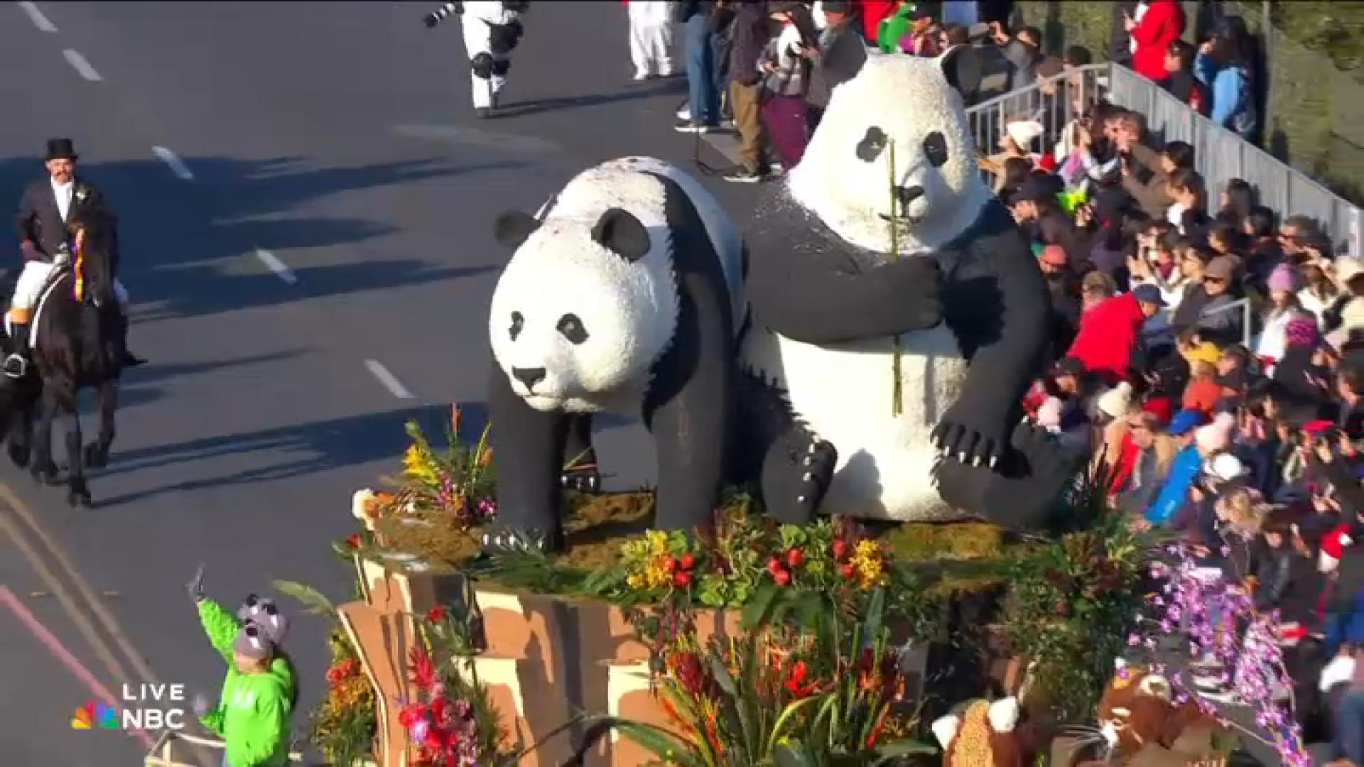 The San Diego Zoo's float at the 2025 Rose Parade on Jan. 1.