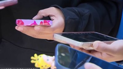 LAUSD to begin cell phone ban in classrooms