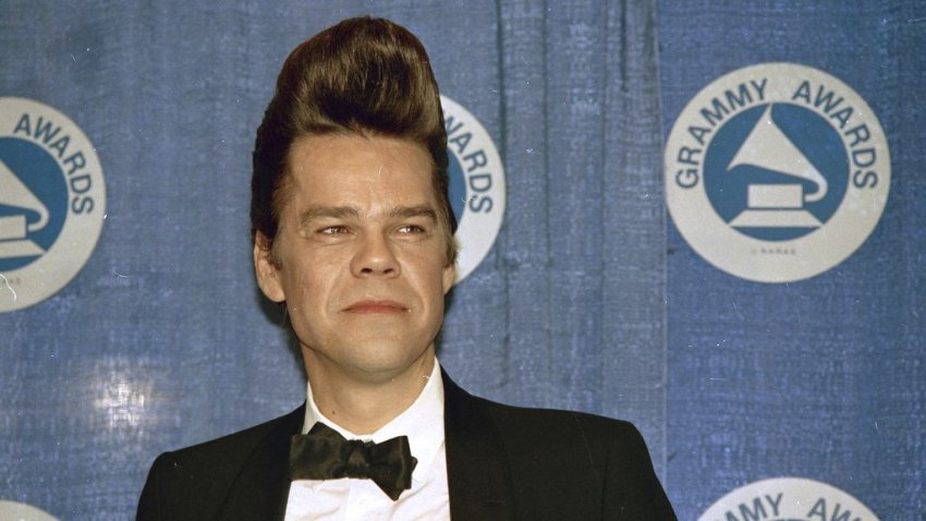 FILE - Buster Poindexter is seen at the Grammy Awards in New York's Radio City Music Hall, March 2, 1988. (AP Photo, File)