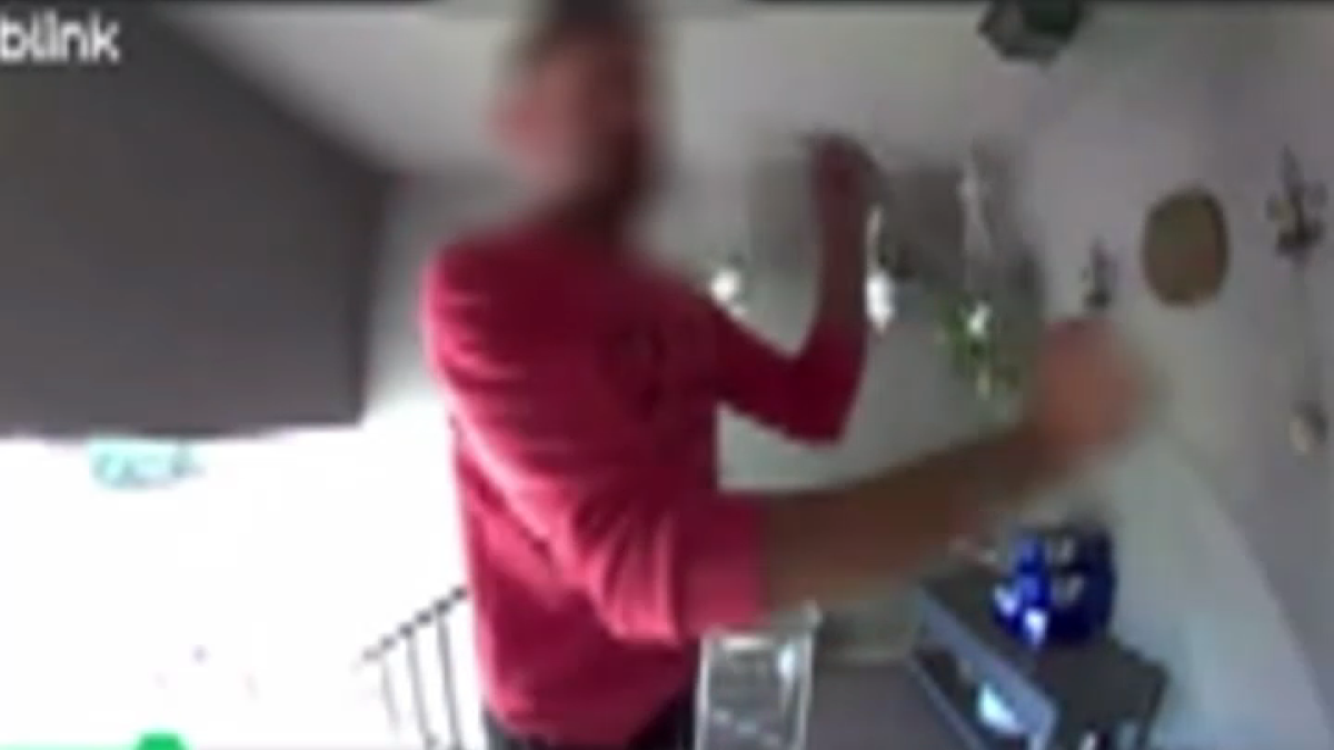 West Hollywood apartment dwellers in fear of violent neighbor – NBC Los Angeles