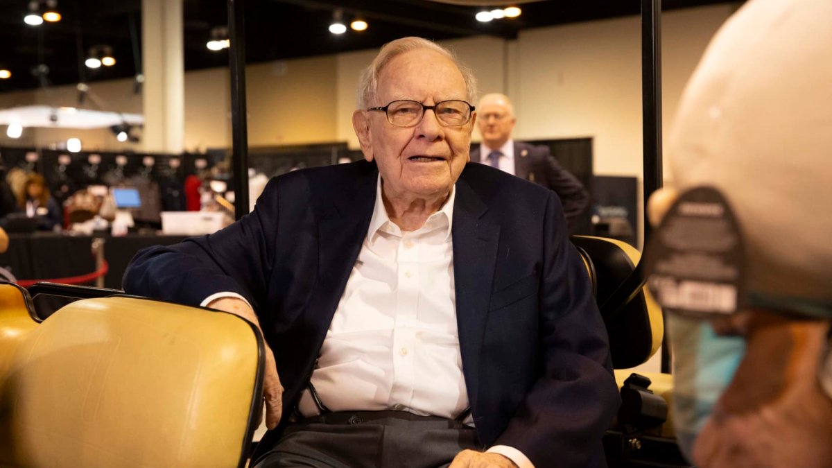 Berkshire Hathaway Reports 14% Drop in Q1 Operating Earnings