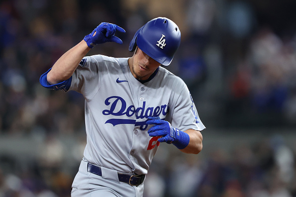 Watch: Tommy Edman hits NL-leading 7th home run in Dodgers 3-0