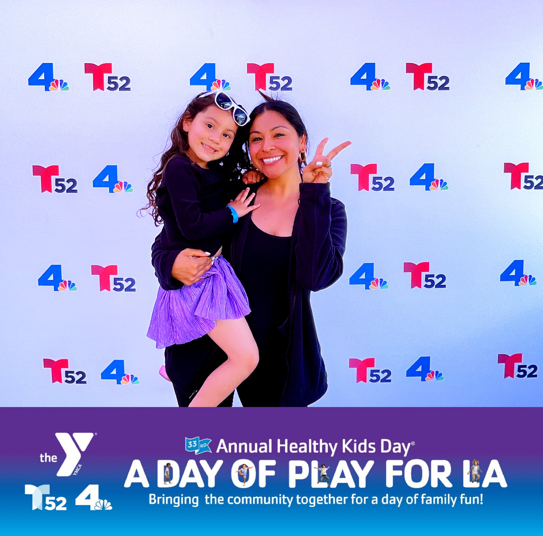 The Telemundo 52 and NBC4 photo booth was the perfect stop for great memories.