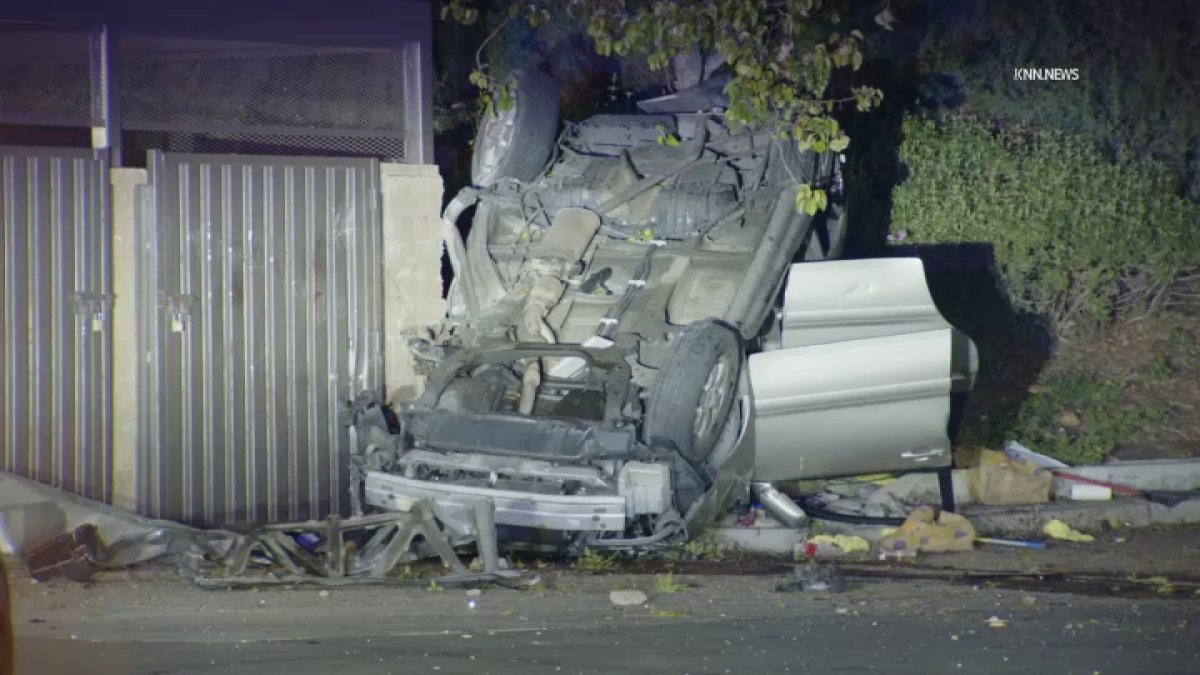 Young teens crash stolen SUV following car chase in Simi Valley NBC Los Angeles