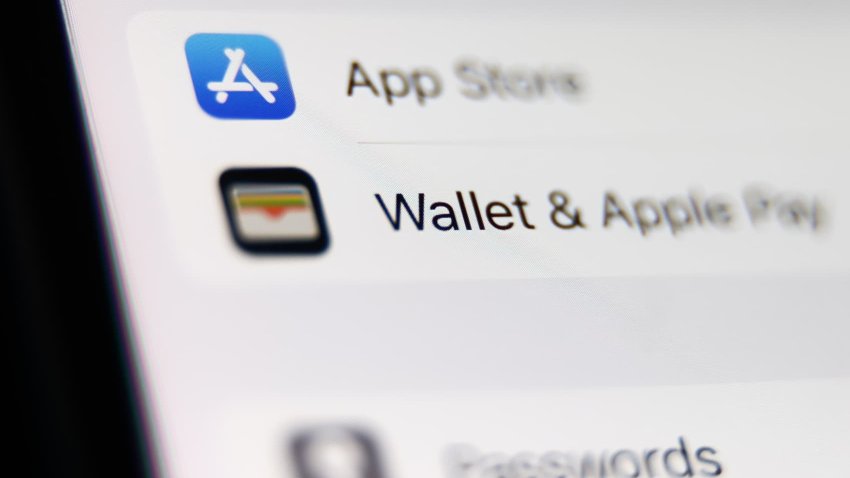 [CNBC] Apple Pay services resolved after outage, company says