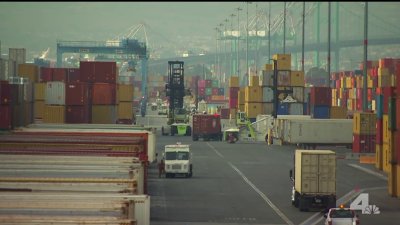 NewsConference: Tariff war results in reduction of port traffic, job impact