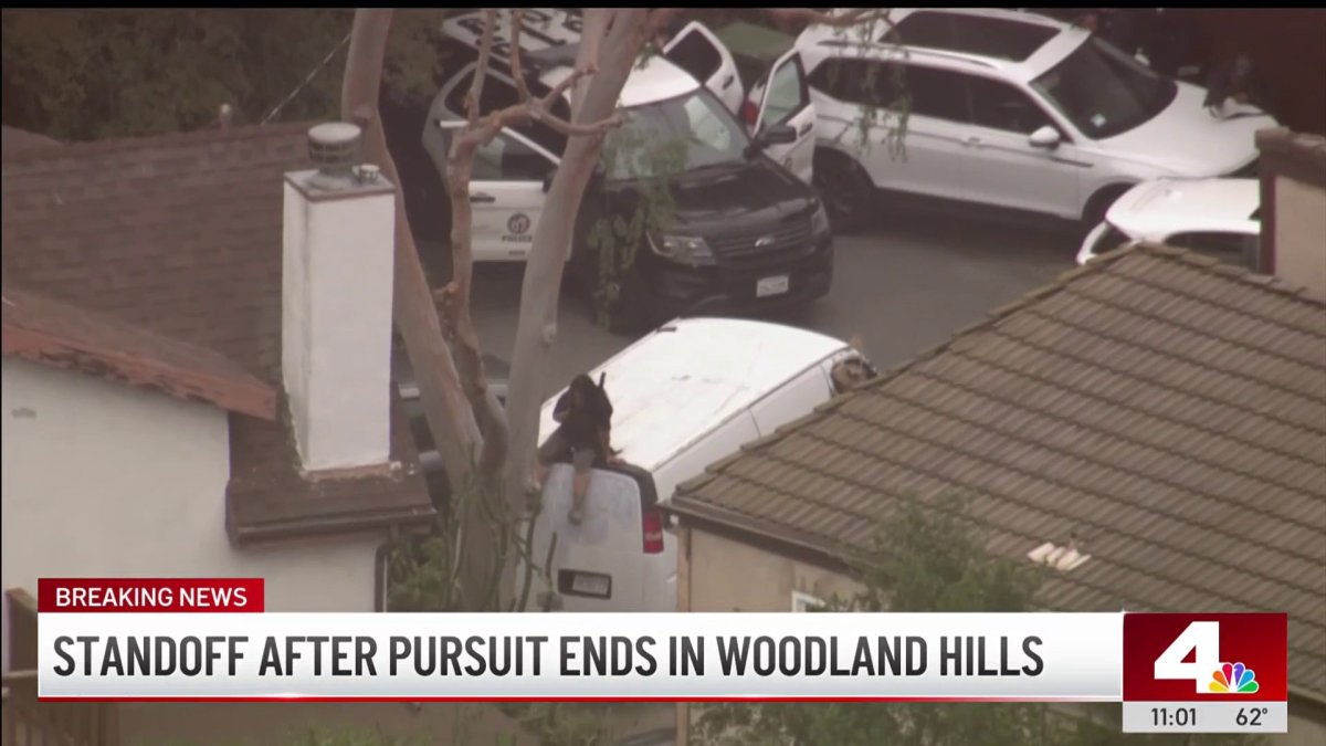 Police pursuit, standoff ends with shooting in Woodland Hills – NBC Los ...