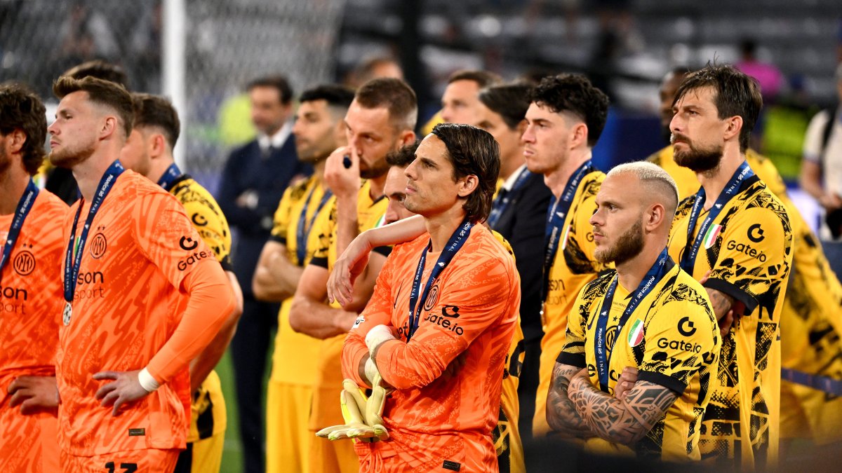 PSG Crushes Inter Milan 5-0 in Champions League Final Amid Club Mourning