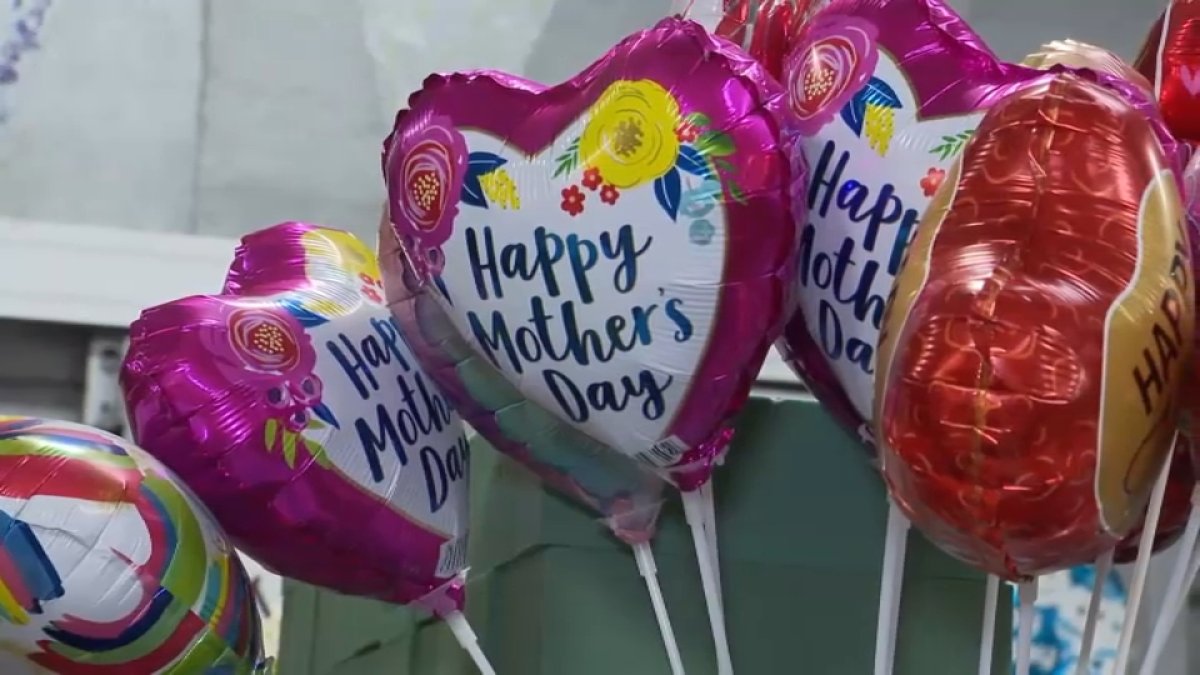 Flowers, gifts for mom could be pricier this year due to tariffs – NBC Los Angeles