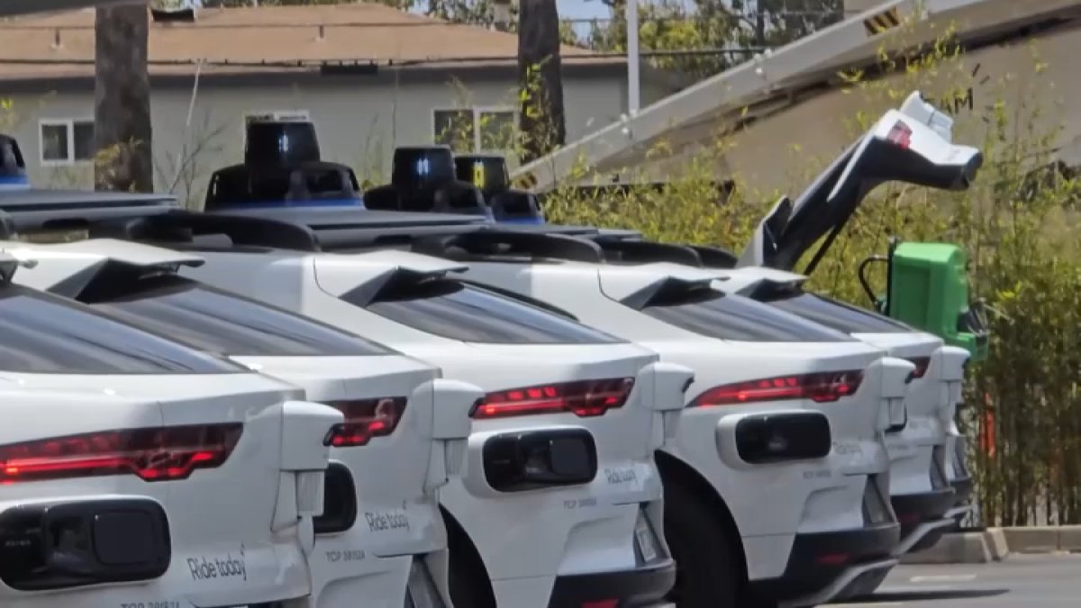 Waymo Noise Complaints: Santa Monica Neighbors Protest