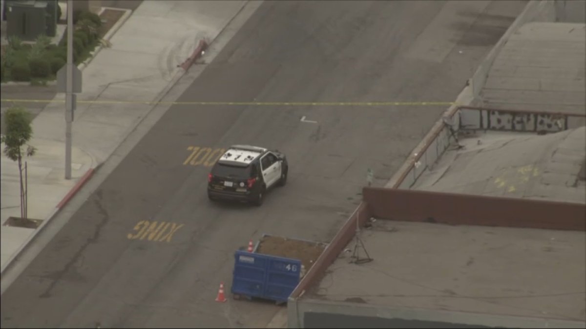 East LA shooting leaves man dead, woman injured – NBC Los Angeles
