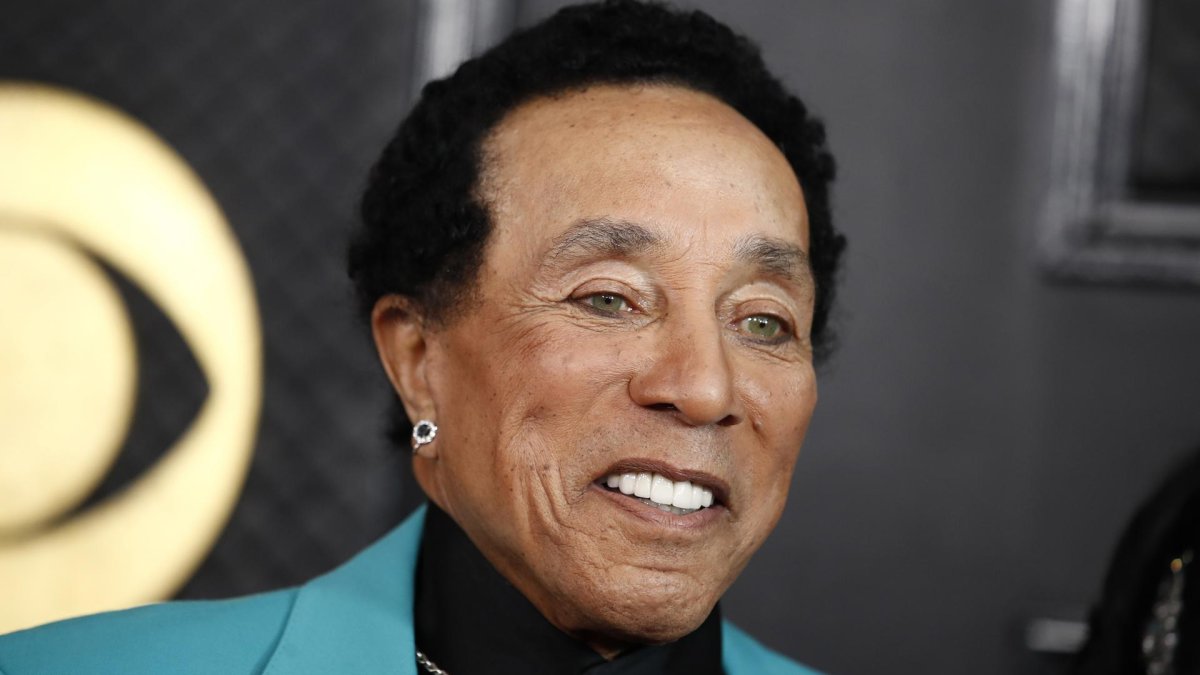 Smokey Robinson’s sex assault cases under review by DA’s office – NBC Los Angeles