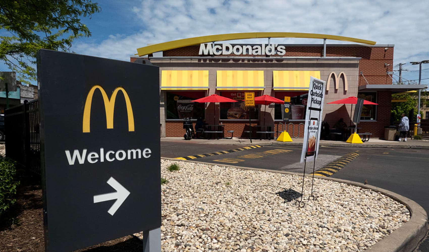 Top Wall Street analysts like these 3 dividend stocks for enhanced returns