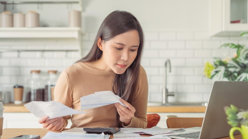 [CNBC] The salary a single person needs to live comfortably in all 50 U.S. states—it’s over $120,000 in 2 places
