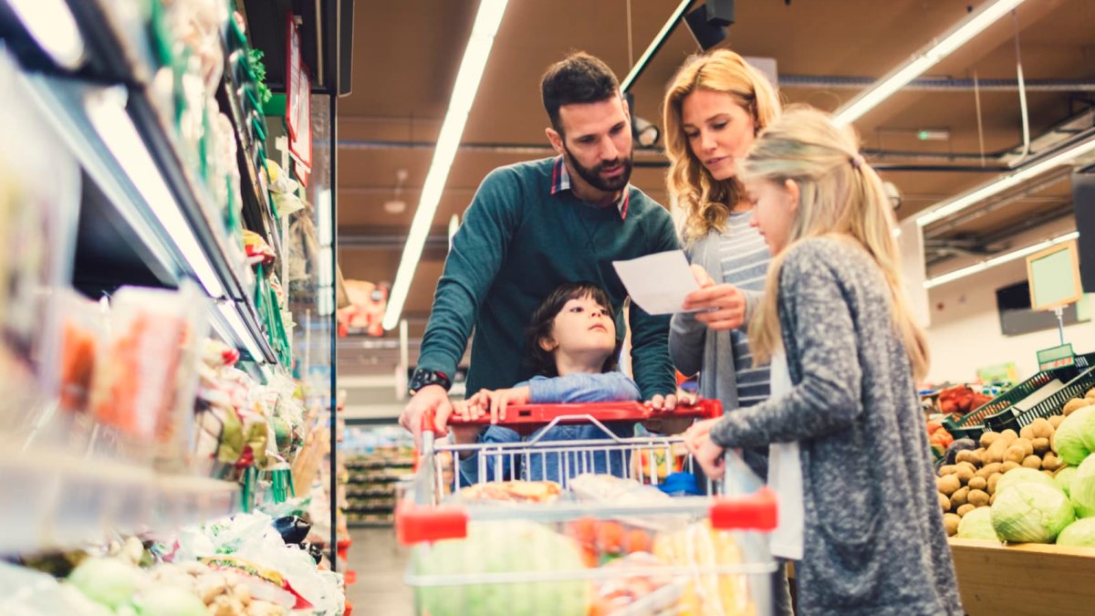 US Consumer Sentiment Rebounds Sharply in June