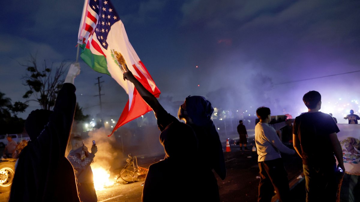Trump sending National Guard to LA in response to anti-ICE protests 1