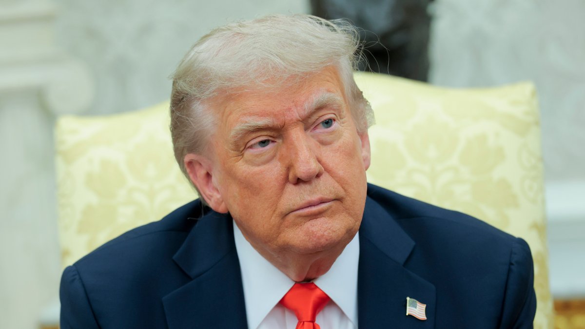Judge blocks Trump from enforcing anti-DEI, anti-trans executive orders 1