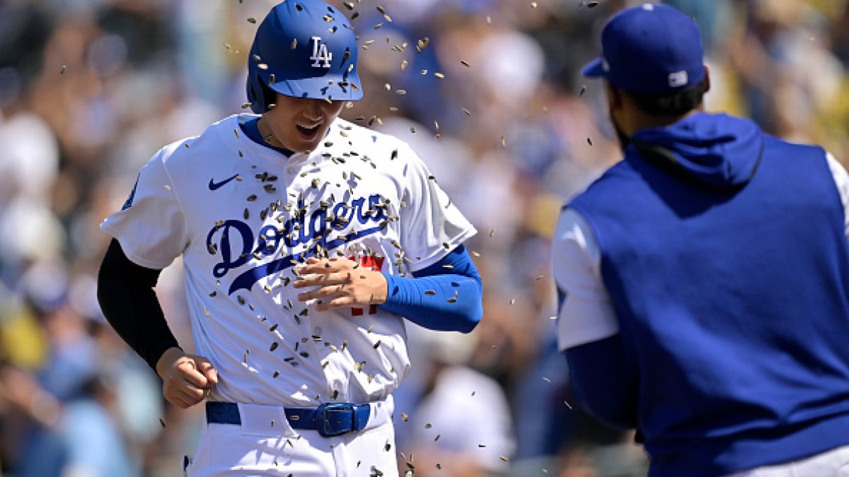 Shohei Ohtani Pitches, Homers as Dodgers Beat Nationals