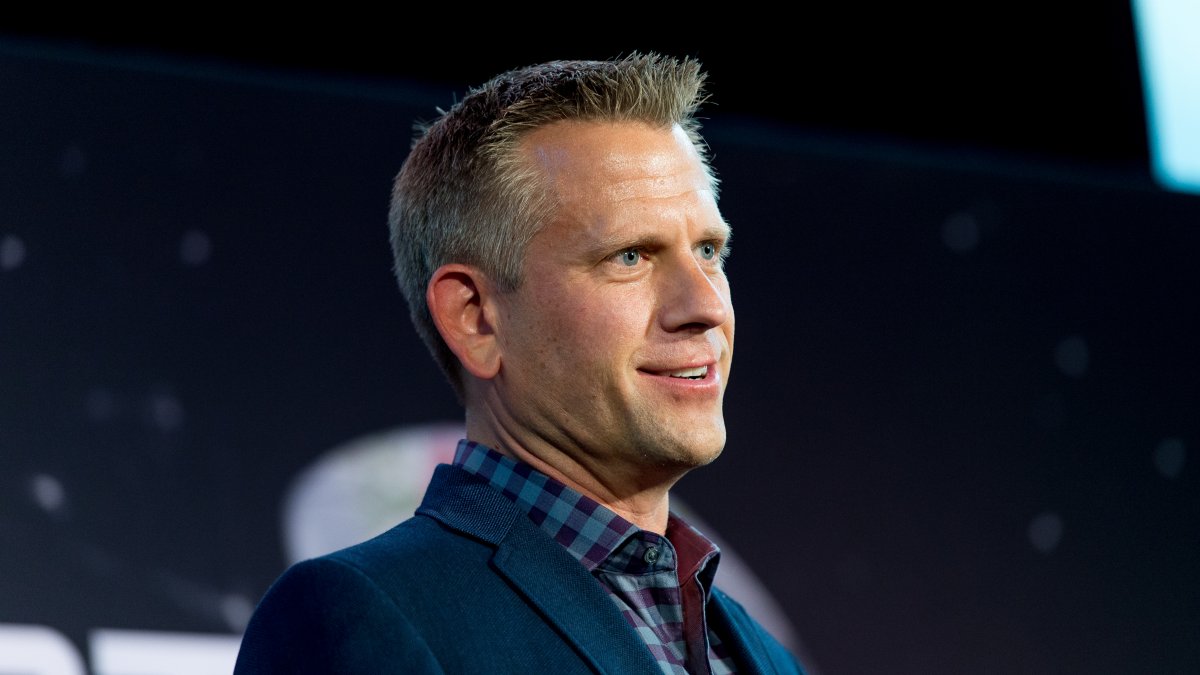 John Brenkus, host of Emmy-winning 'Sports Science,' dies after battle with depression