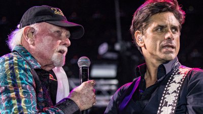 John Stamos recalls moment he found out about Brian Wilson's death with Mike Love