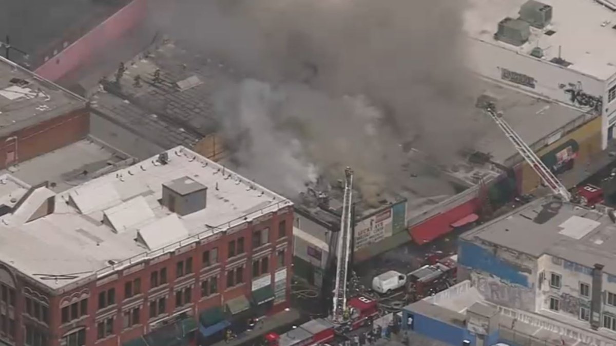Downtown LA fire spreads to commercial buildings – NBC Los Angeles