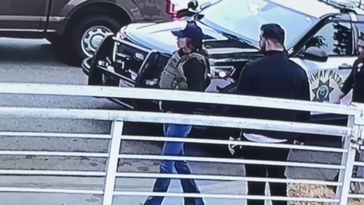 Kristi Noem, ICE agents raid Huntington Park home