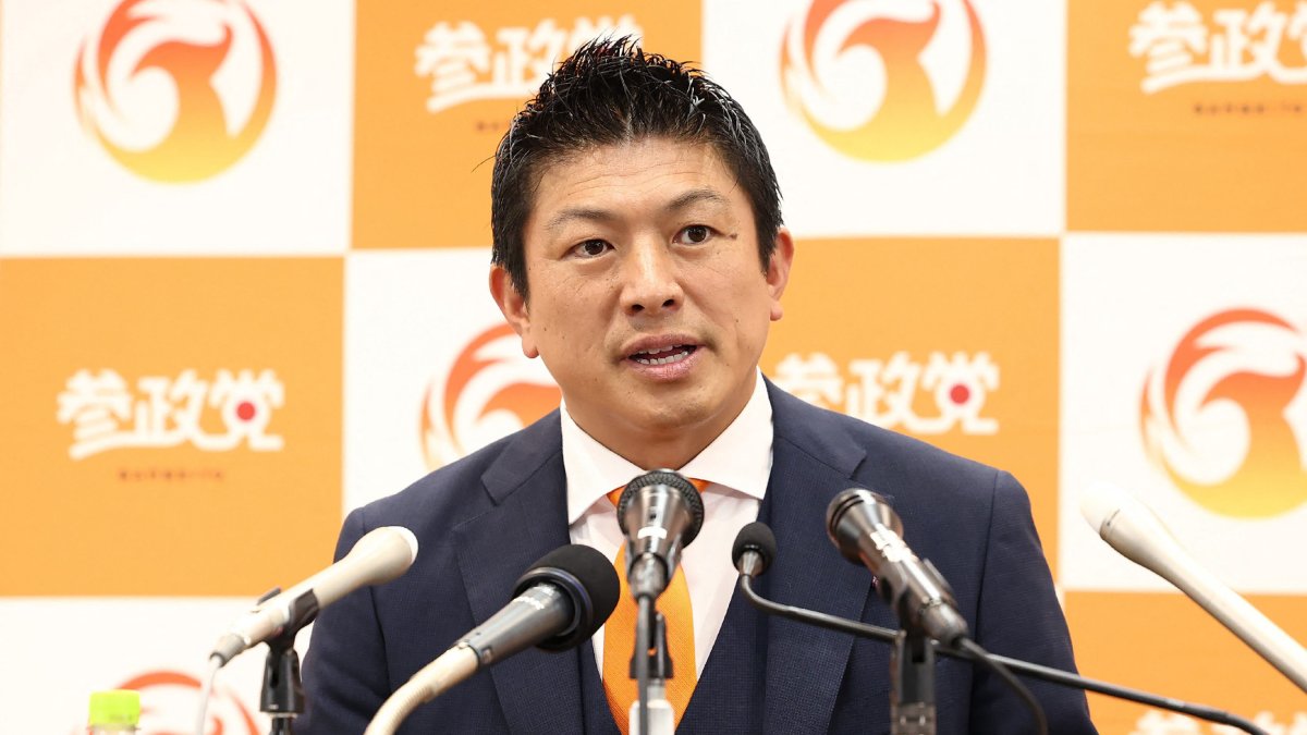 Why a ‘mini Trump' is breaking through in Japan 1