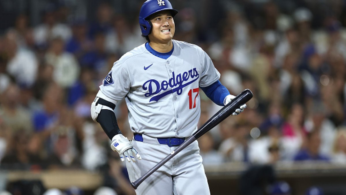 Padres Reclaim NL West Lead With 5-1 Win Over Dodgers