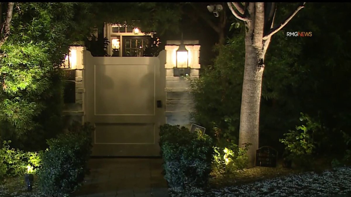 Two home break-ins reported in the San Fernando Valley – NBC Los Angeles
