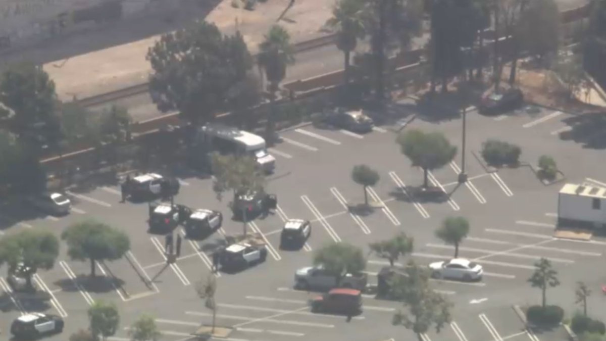 LAPD Ends Hourslong Standoff With Man in Van at Los Angeles Costco