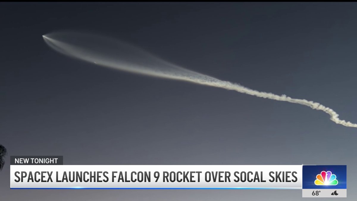 SpaceX Falcon 9 Launches 28 Starlink Satellites Over California, Arizona
