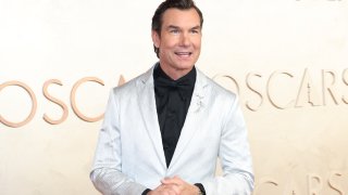 Jerry O’Connell’s wallet stolen during class at LA yoga studio – NBC