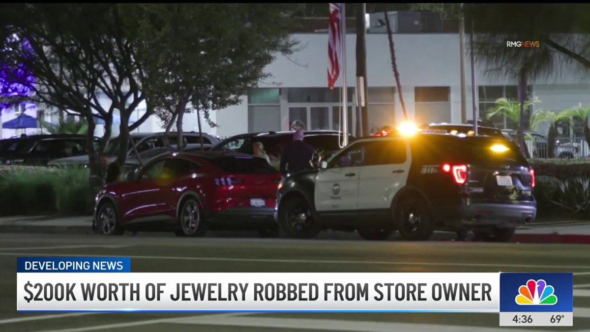 At least 4 jewelry thefts reported recently in Woodland Hills – NBC Los ...