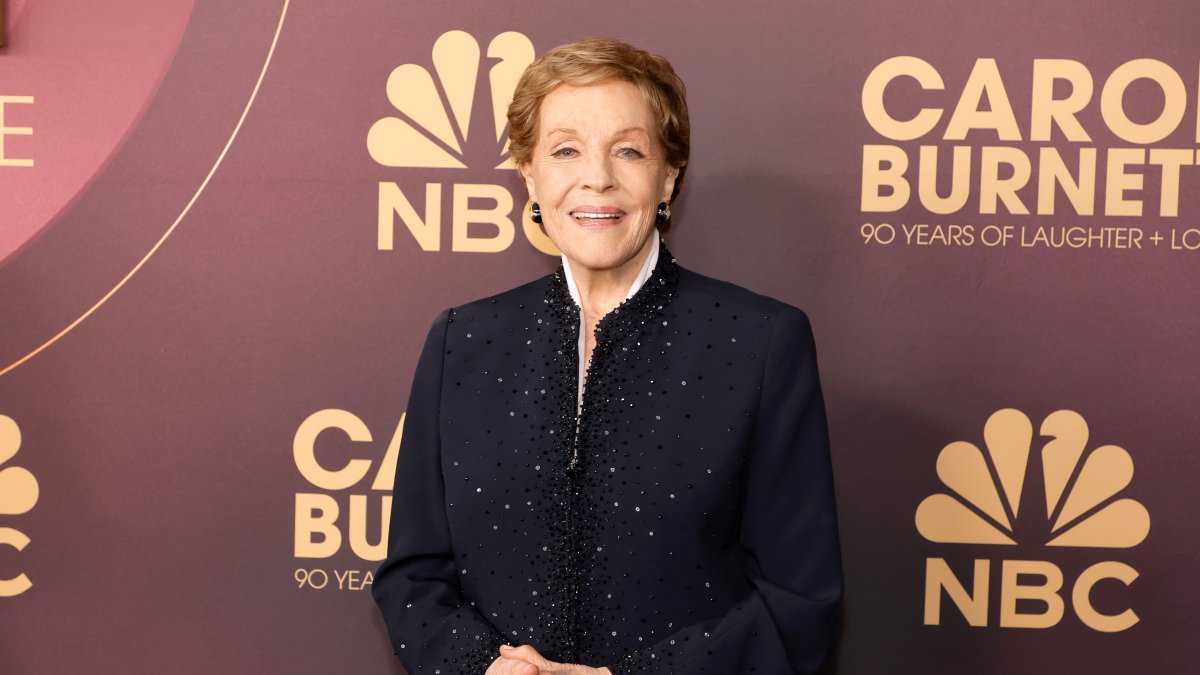 Julie Andrews gives rare update on life at 90 – NBC Los Angeles