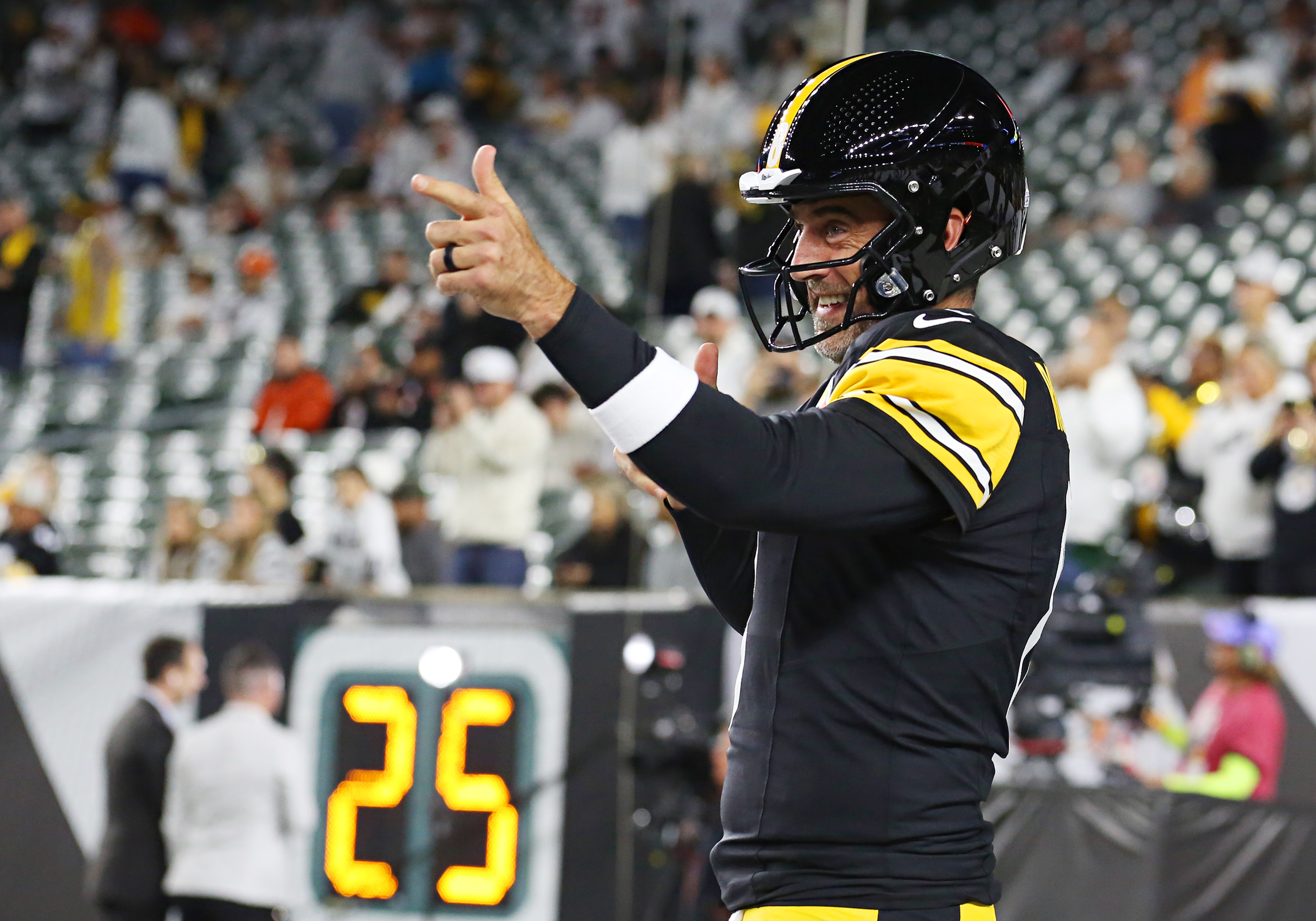 Aaron Rodgers Seeks Historic Win Over Packers To Join Exclusive NFL Club