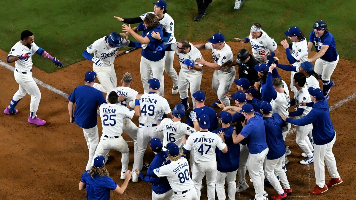 See the astonishing numbers from Dodgers and Blue Jays World Series Game 3 marathon