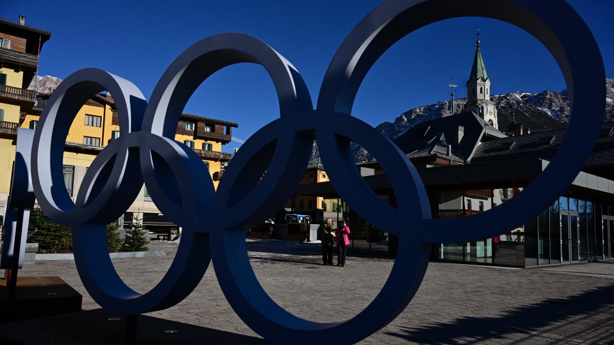UN urges all nations to observe a truce during the Winter Olympics in Italy