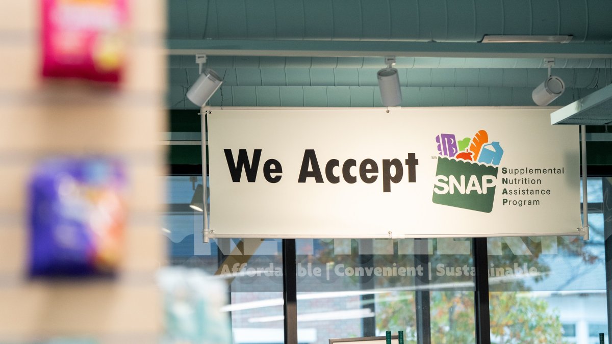 Supreme Court allows Trump admin to temporarily withhold some SNAP benefits – NBC Los Angeles
