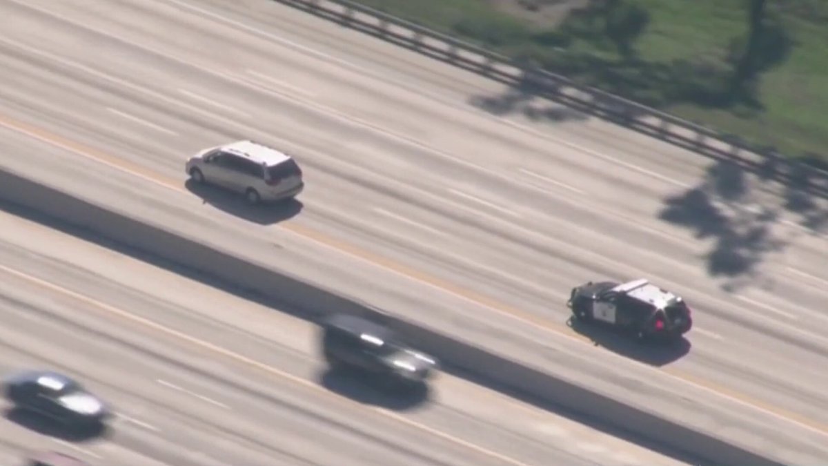 Driver in hours-long pursuit evades arrest by driving into Mexico – NBC ...