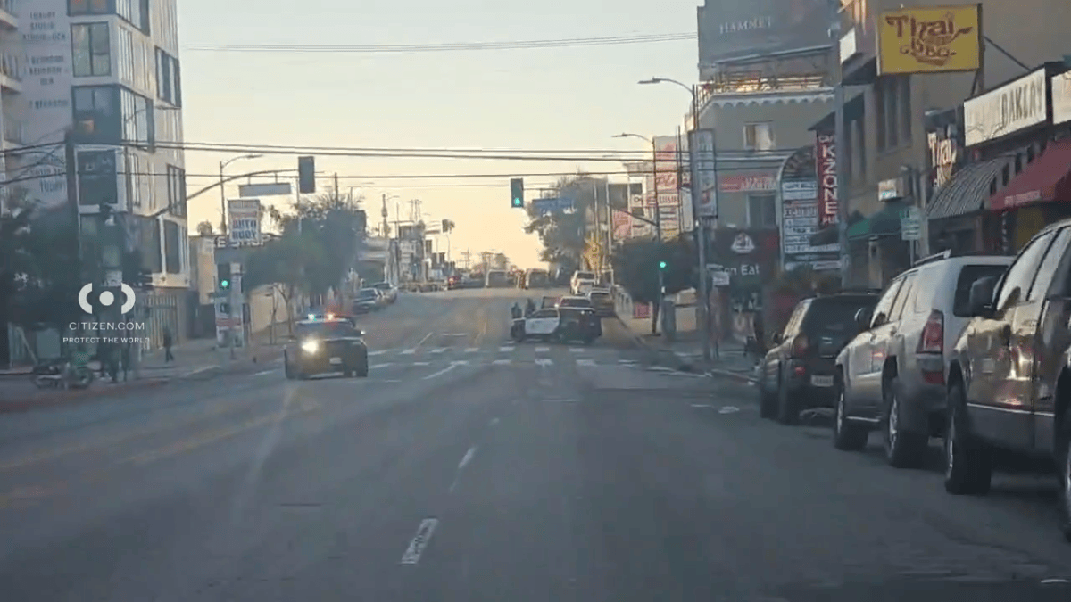 Man shot by LAPD officers in Koreatown – NBC Los Angeles