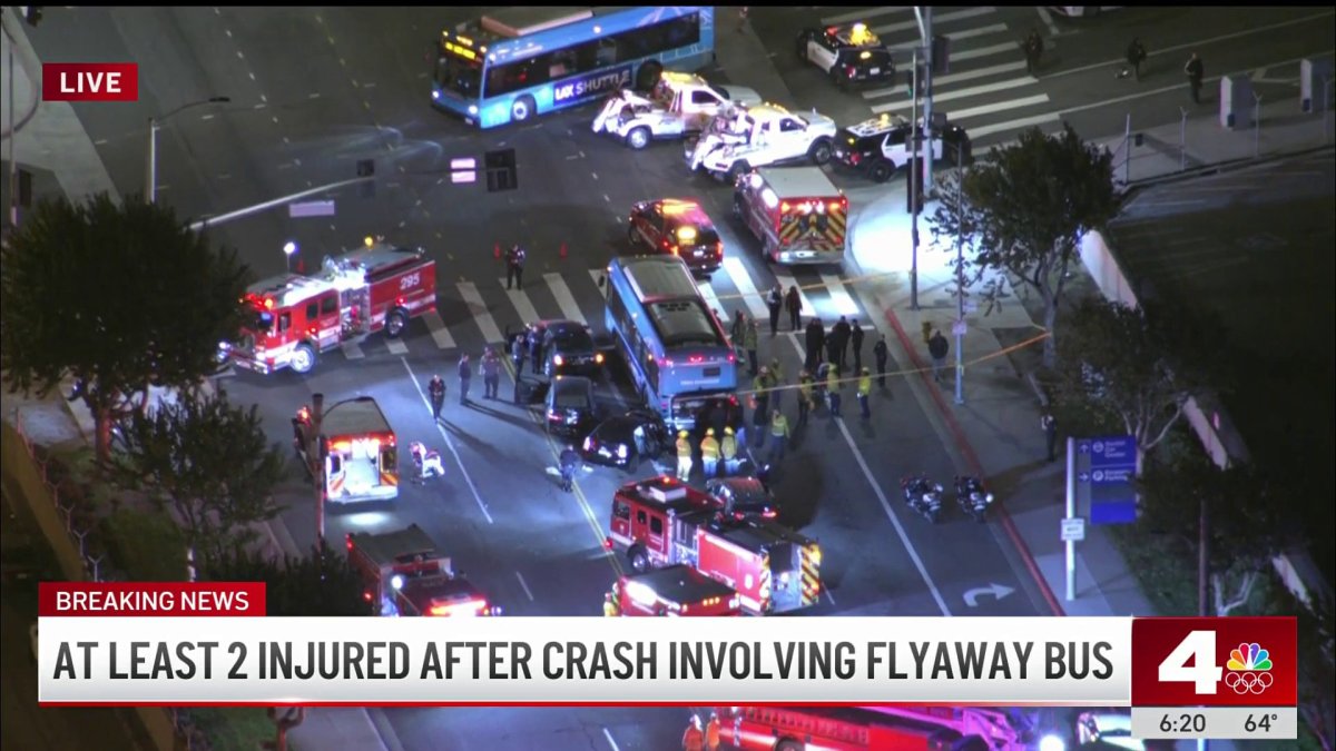 At least 2 people injured in shuttle bus crash near LAX – NBC Los Angeles