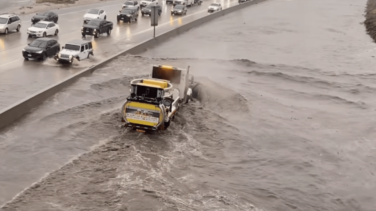 A Christmas week storm brings rain and wind to Los Angeles for the holidays. See live storm coverage updates.