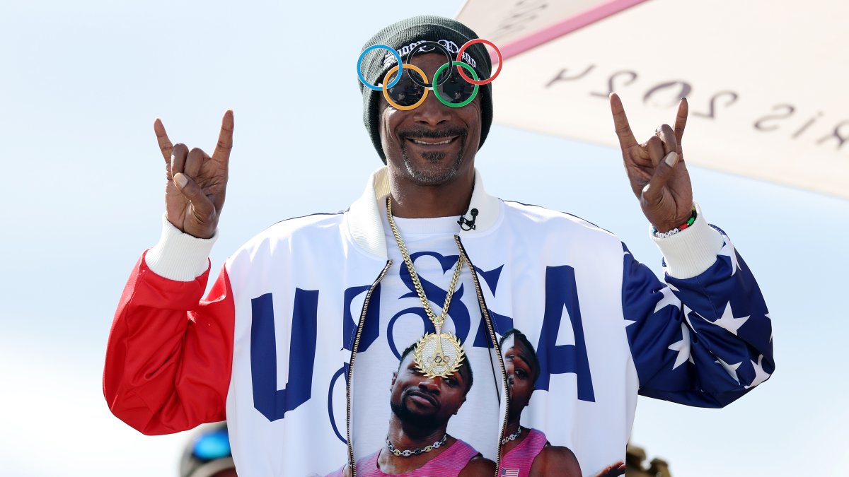 Snoop Dogg named Team USA's honorary coach ahead of 2026 Winter Olympics