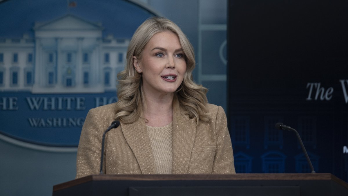 White House says admiral ordered follow-on strike on alleged drug boat, insists attack was lawful 1