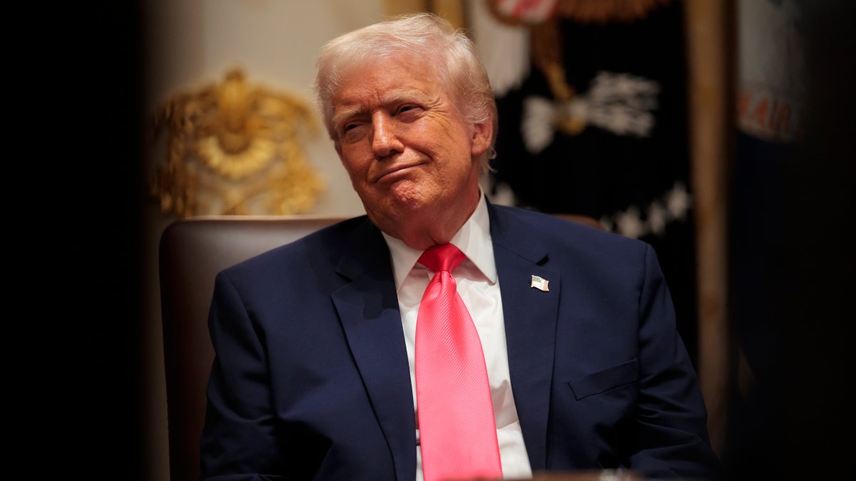 Trump grants pardon to sports executive charged by his Justice Department 1