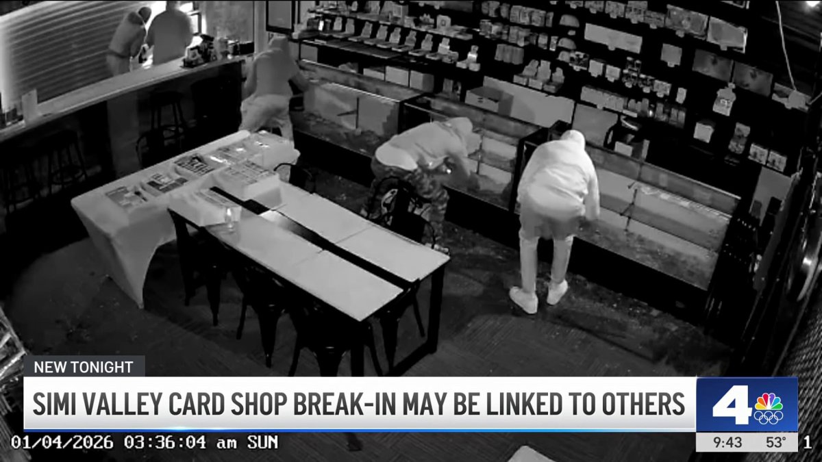 Watch: Thieves smash glass cases to steal trading cards from Simi ...