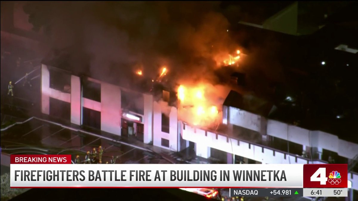 Firefighters battle fire at building in Winnetka – NBC Los Angeles
